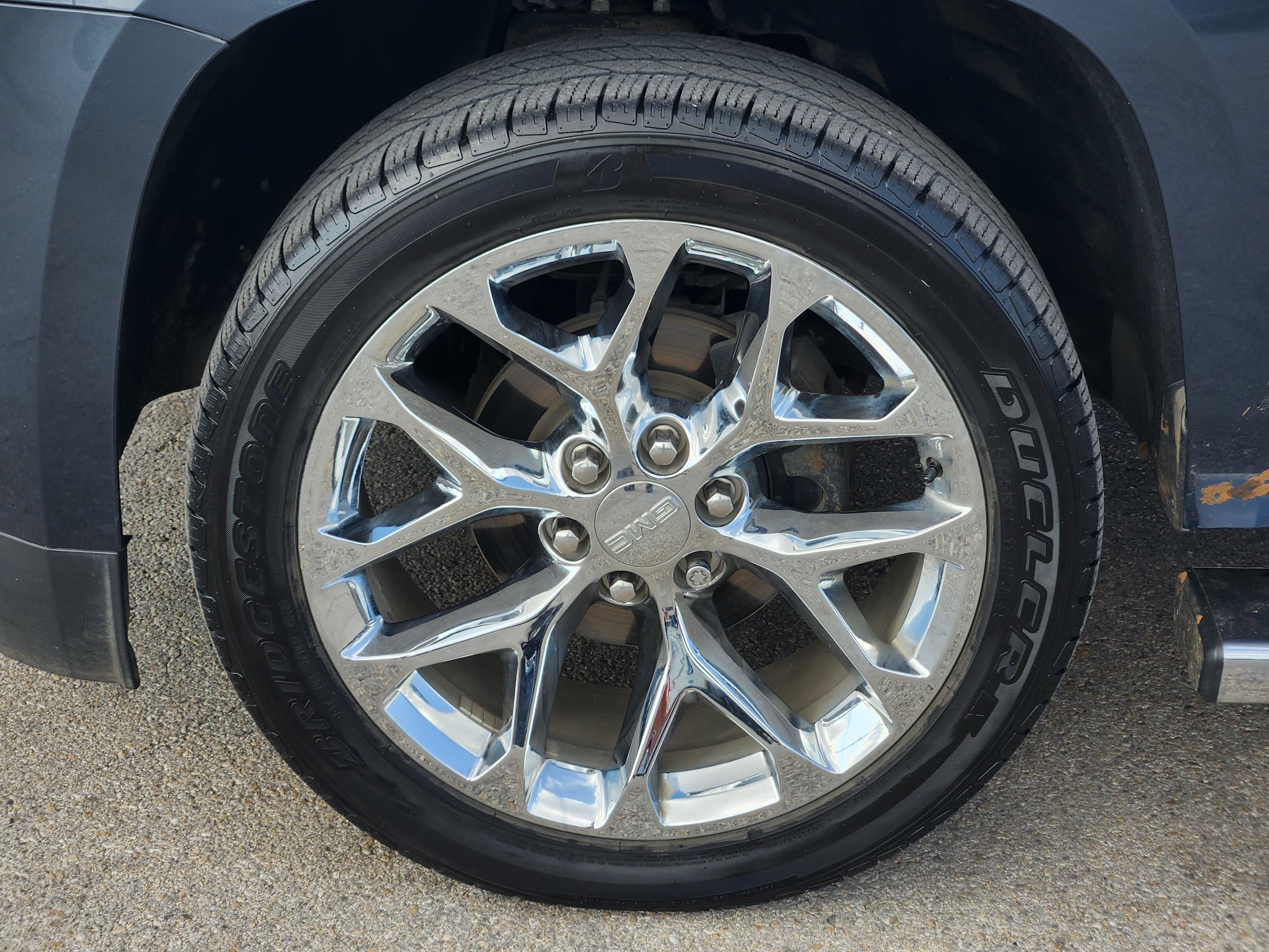Used 2020 GMC Yukon SLT w/ Premium Edition RWD image 10