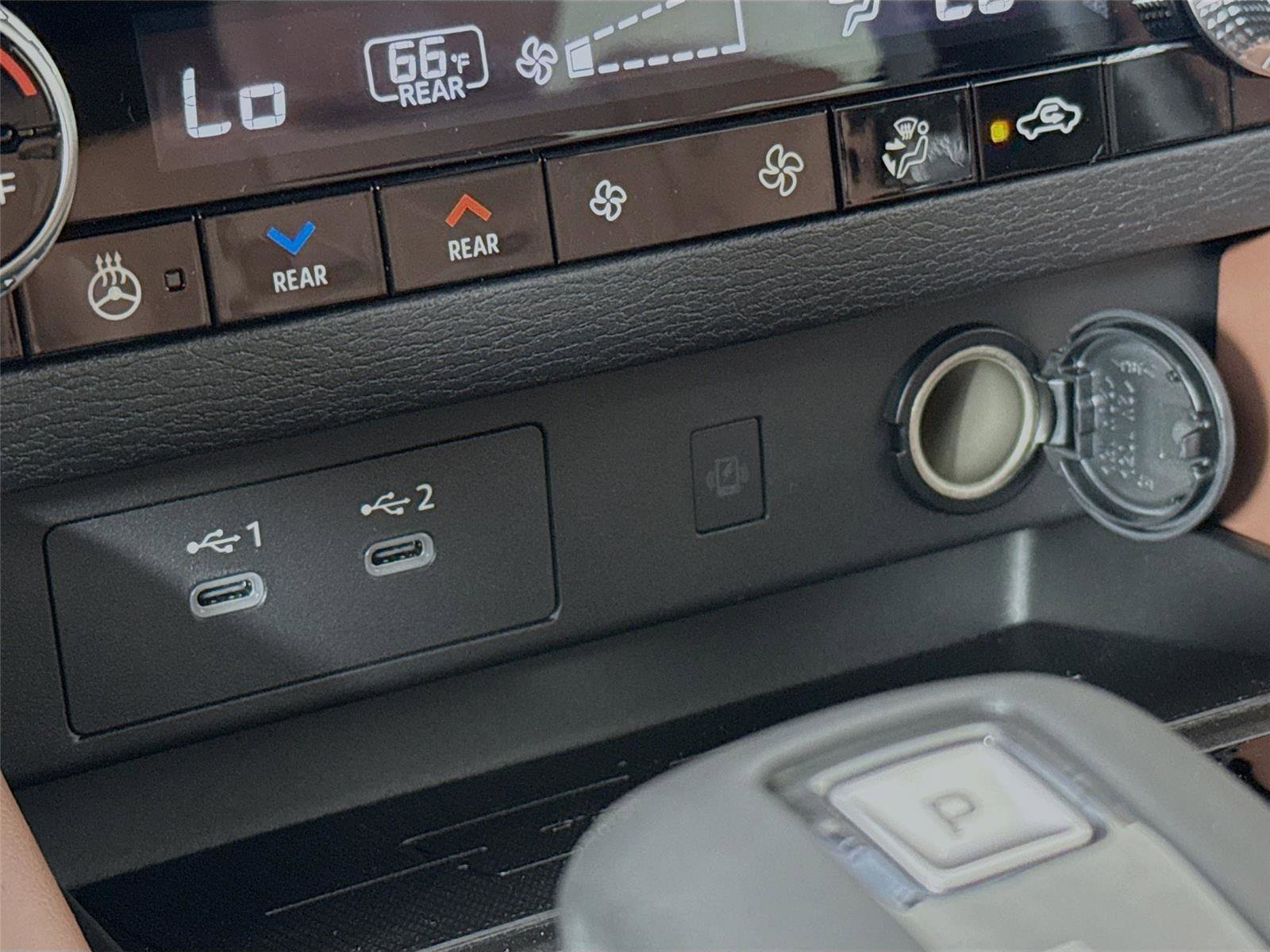 New 2026 Mitsubishi Outlander SEL image 16