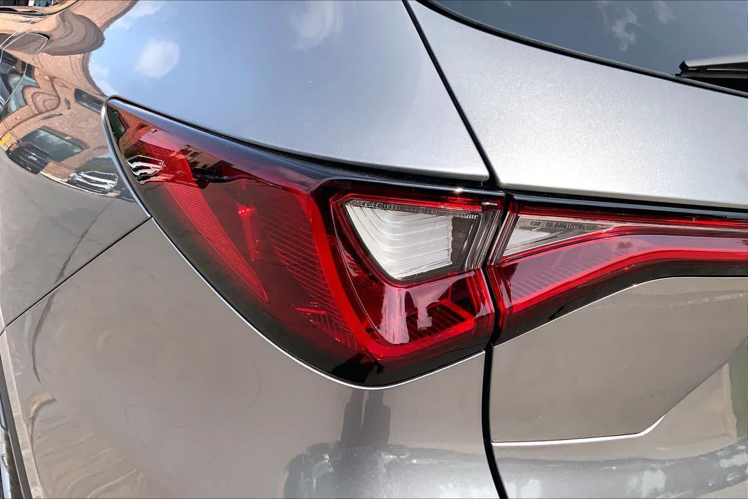 Used 2026 Acura MDX SH-AWD image 29