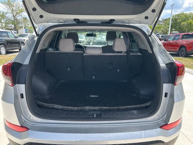 Used 2016 Hyundai Tucson SE w/ Option Group 02 FWD image 13