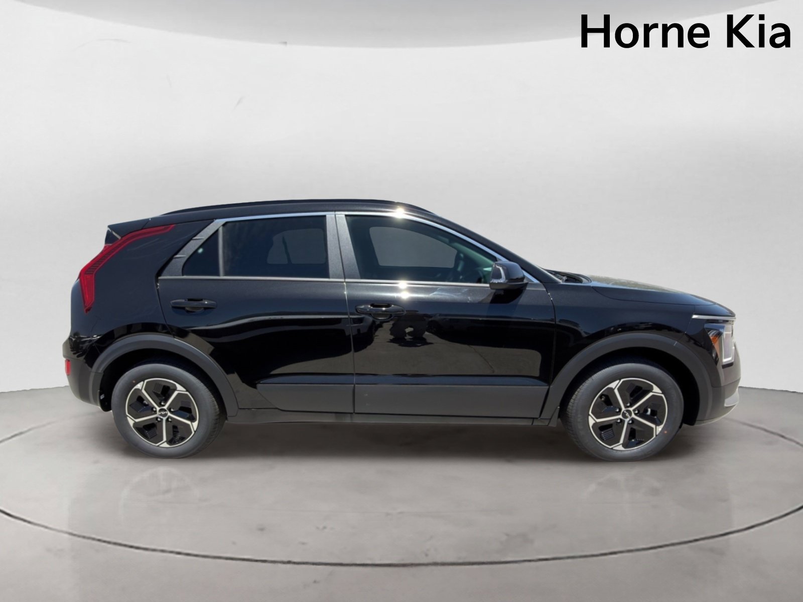 New 2026 Kia Niro EX FWD image 3