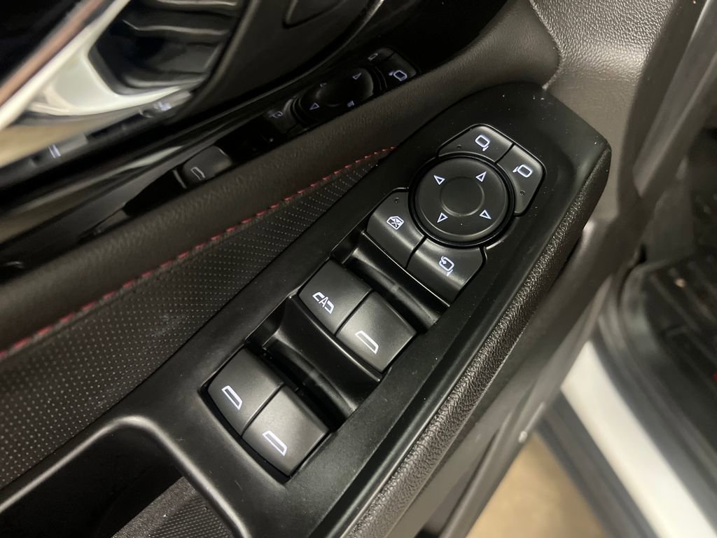 Certified 2023 Chevrolet Traverse RS AWD/4WD image 17