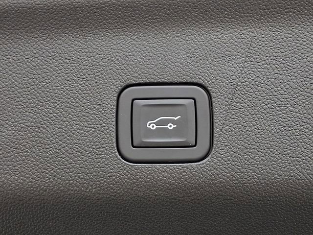 Used 2024 Chevrolet Tahoe Z71 image 33