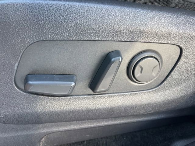 Certified 2024 Kia Carnival LX image 29