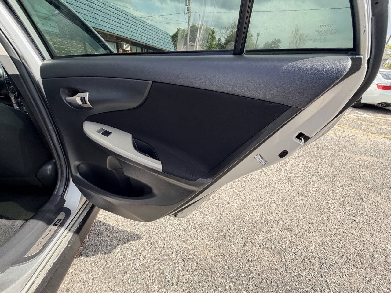 Used 2009 Toyota Corolla XRS FWD image 45