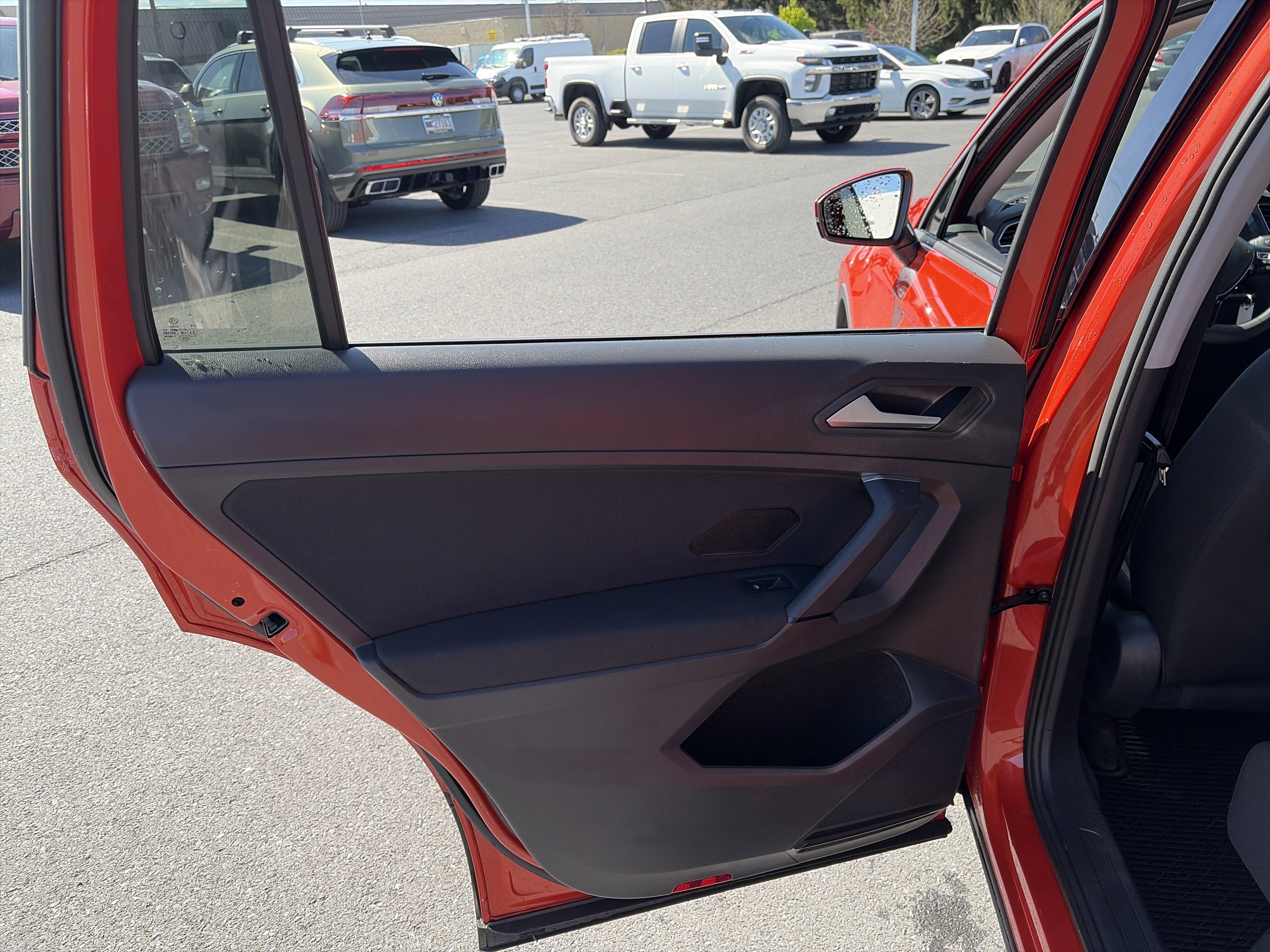 Used 2019 Volkswagen Tiguan S w/ 3rd Row Seat Package image 19