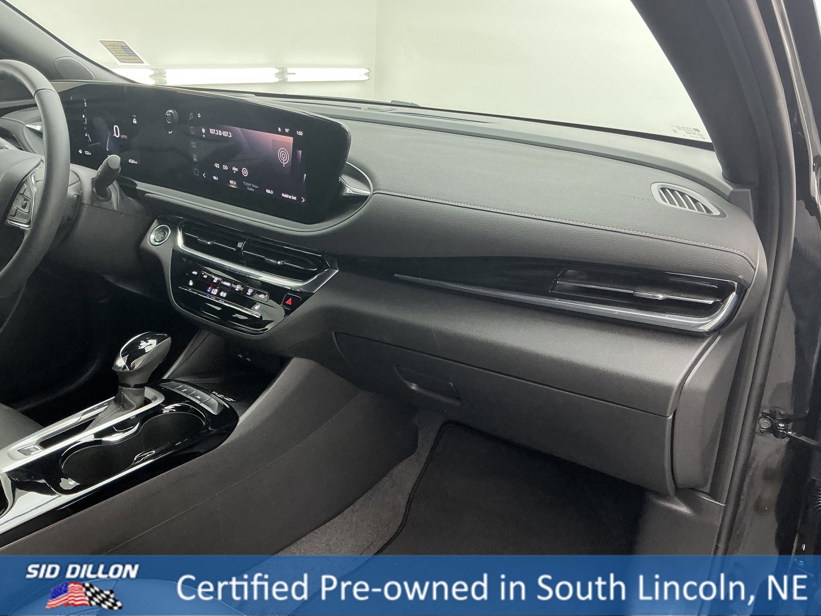 Used 2025 Buick Envista Avenir image 23