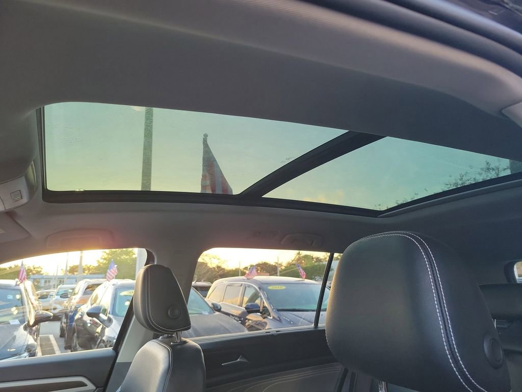 Used 2023 Volkswagen Atlas SE w/ Panoramic Sunroof Package image 15