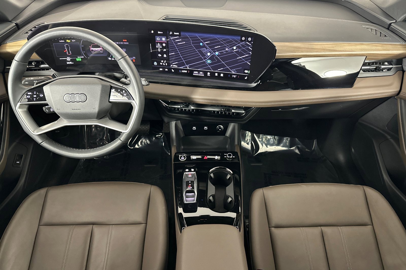 Used 2025 Audi Q6 e-tron Premium w/ Convenience Package image 12