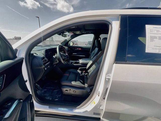 Used 2024 Chevrolet Traverse RS w/ LPO, Floor Liner Package AWD/4WD image 10