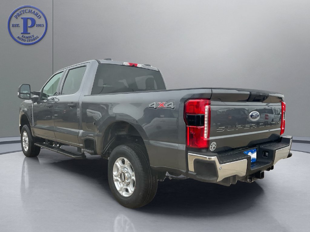 New 2026 Ford F350 XLT w/ 360-Degree Camera Package AWD/4WD image 4