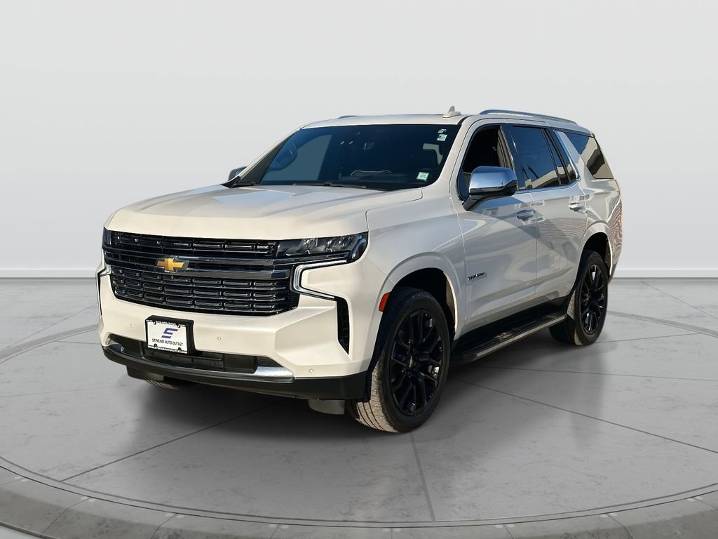 Used 2022 Chevrolet Tahoe Premier w/ Premium Package image 3
