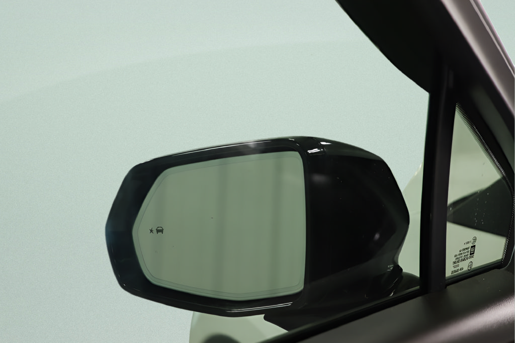 Used 2024 Chevrolet Blazer LT w/ Midnight/Sport Edition FWD image 21