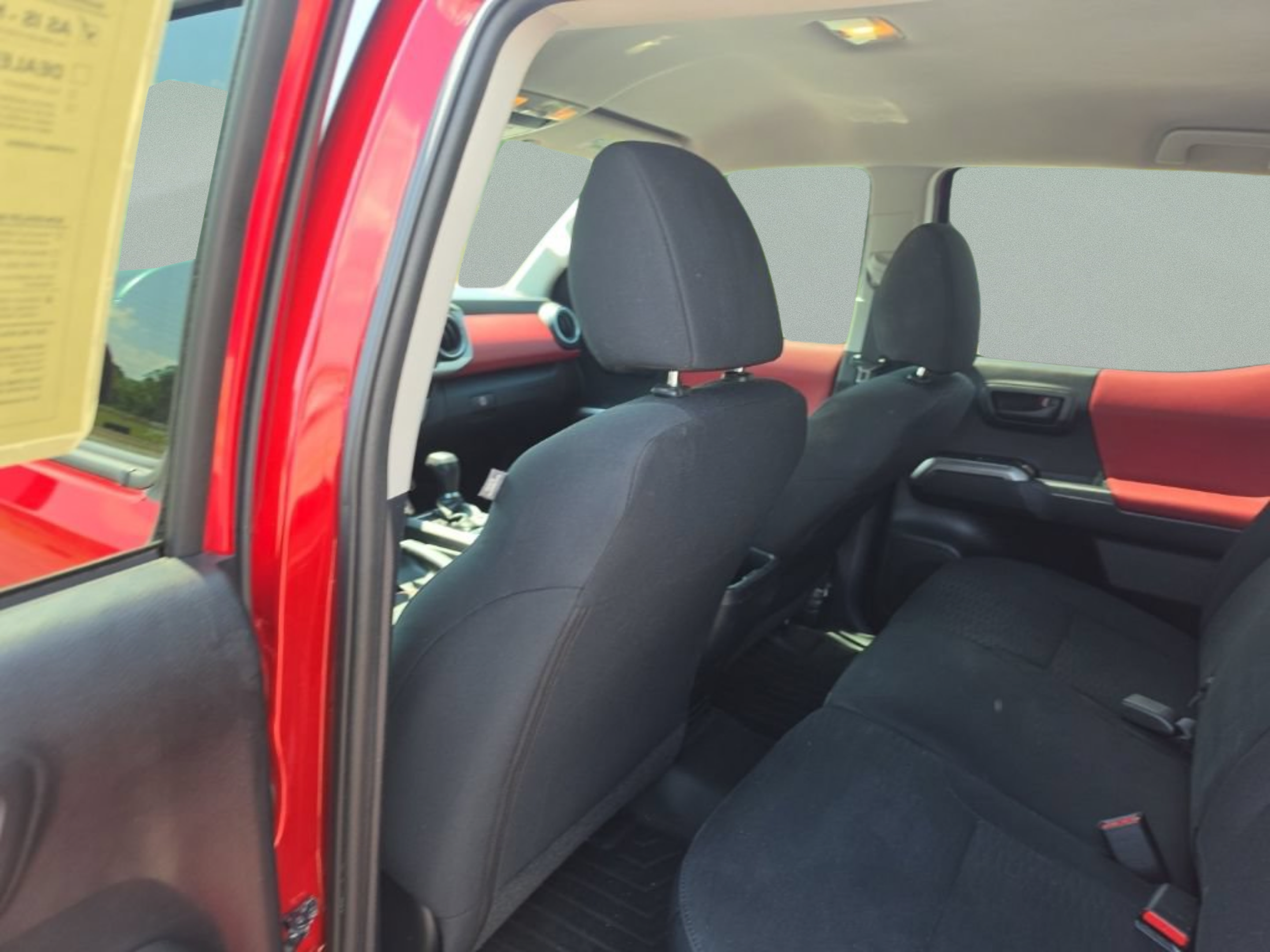 Used 2017 Toyota Tacoma SR5 w/ Tow Package RWD image 28