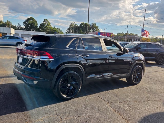 New 2026 Volkswagen Atlas Cross Sport SE FWD image 14