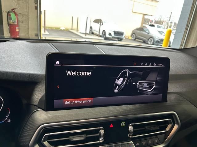 Used 2023 BMW X4 xDrive30i w/ Premium Package image 14
