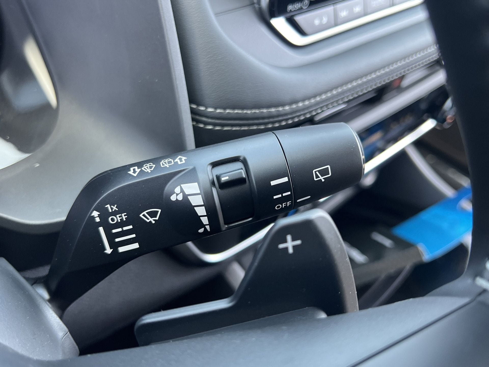 New 2026 Nissan Sentra SV w/ SV Convenience Package FWD image 9