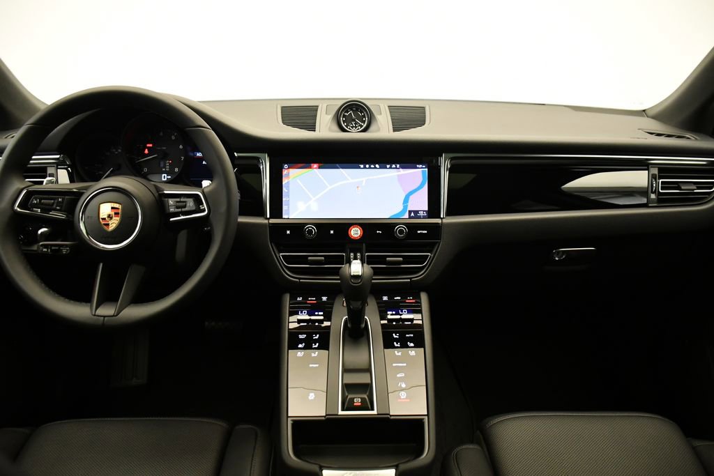 Certified 2025 Porsche Macan Turbo AWD/4WD image 21