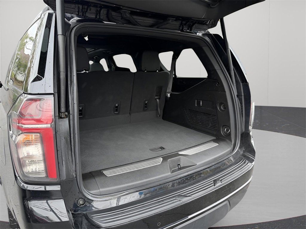 Used 2023 Chevrolet Suburban Z71 image 23