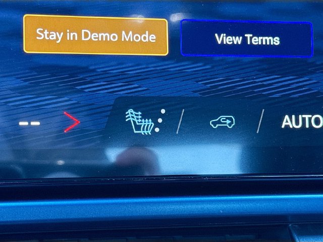 New 2026 Chevrolet Equinox EV LT FWD image 22