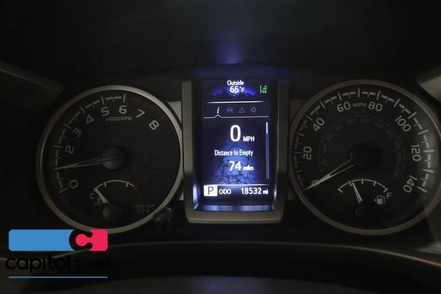 Certified 2022 Toyota Tacoma SR5 AWD/4WD image 17