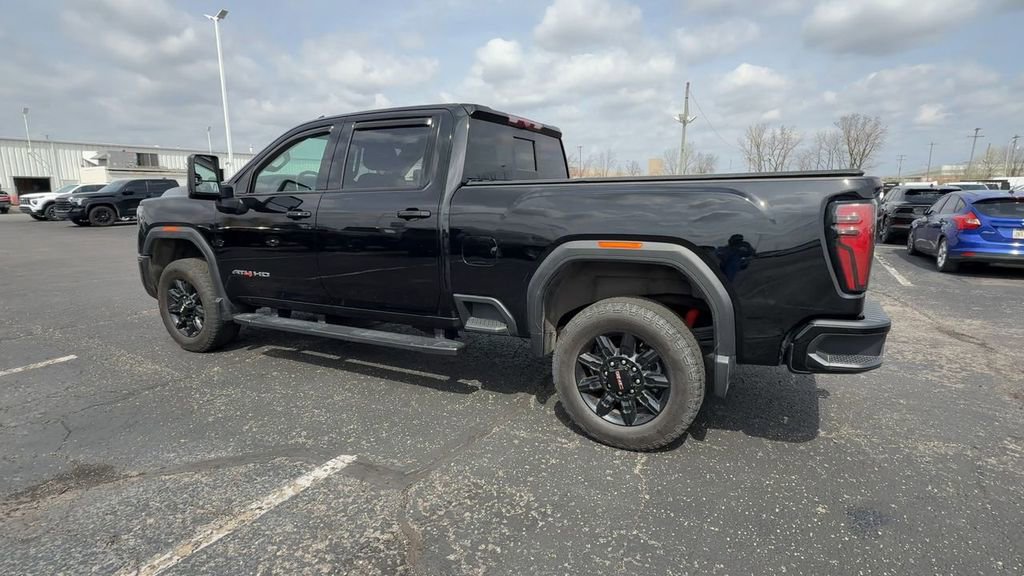 Used 2024 GMC Sierra 2500 AT4 w/ Technology Package image 6