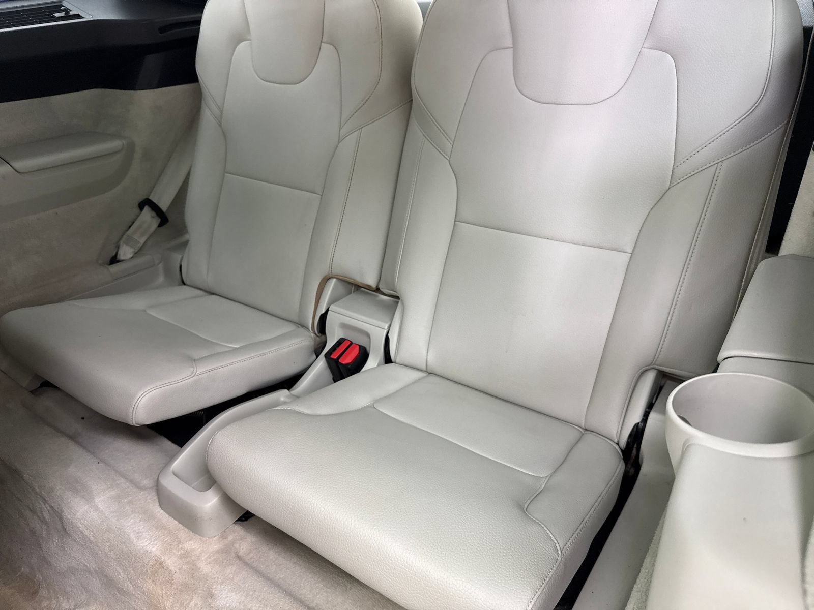 Used 2016 Volvo XC90 T6 Momentum w/ Protection Package Plus AWD/4WD image 41