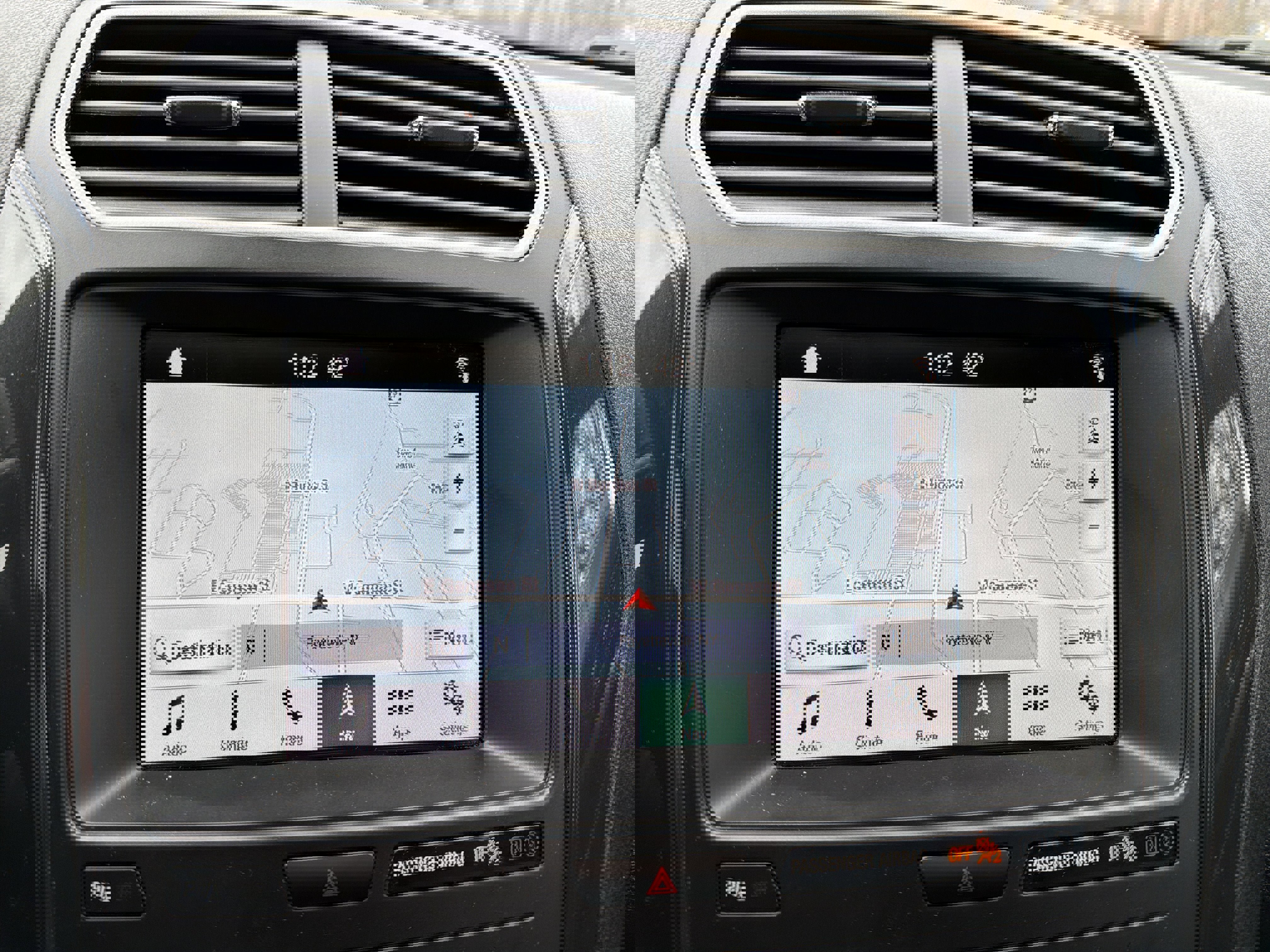 Used 2019 Ford Explorer XLT w/ Equipment Group 202A AWD/4WD image 17