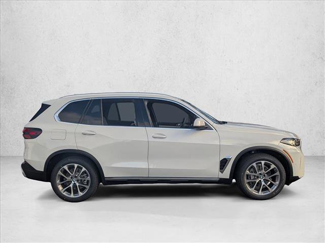 New 2026 BMW X5 xDrive40i w/ Climate Comfort Package image 5