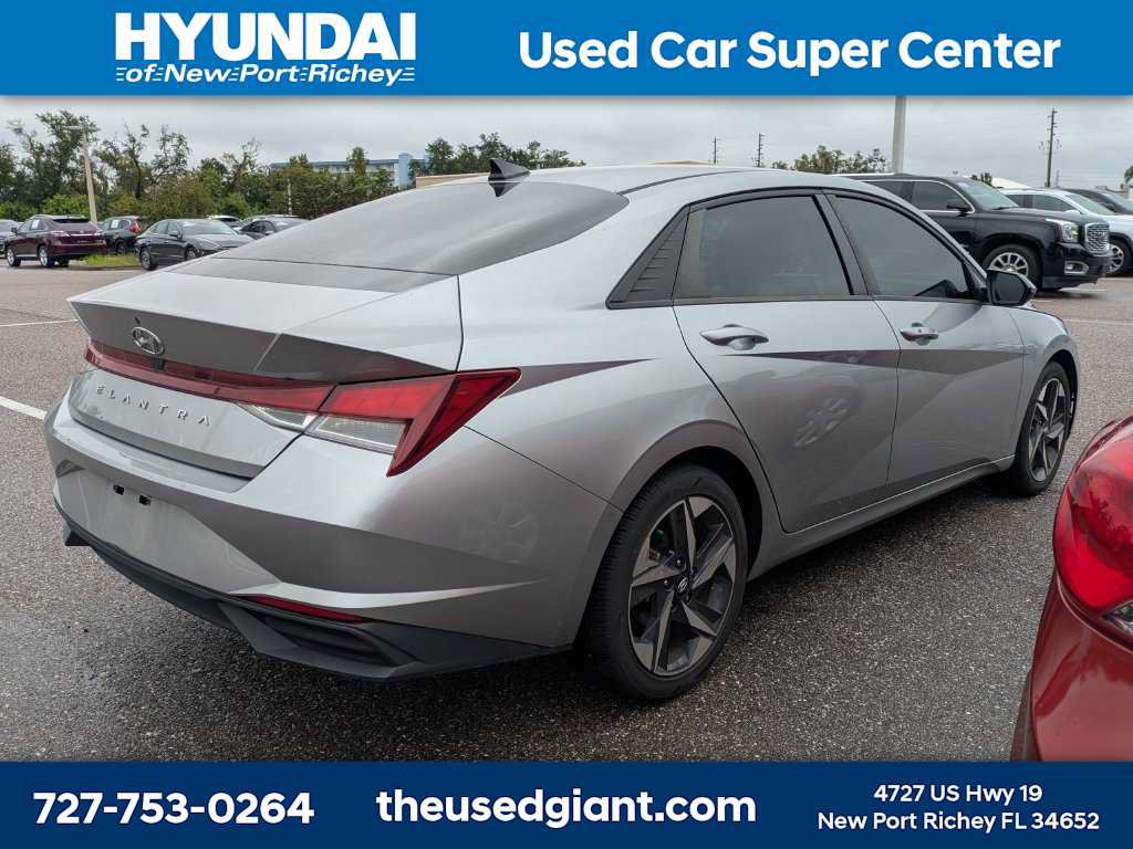 Certified 2023 Hyundai Elantra SEL w/ Convenience Package FWD image 2