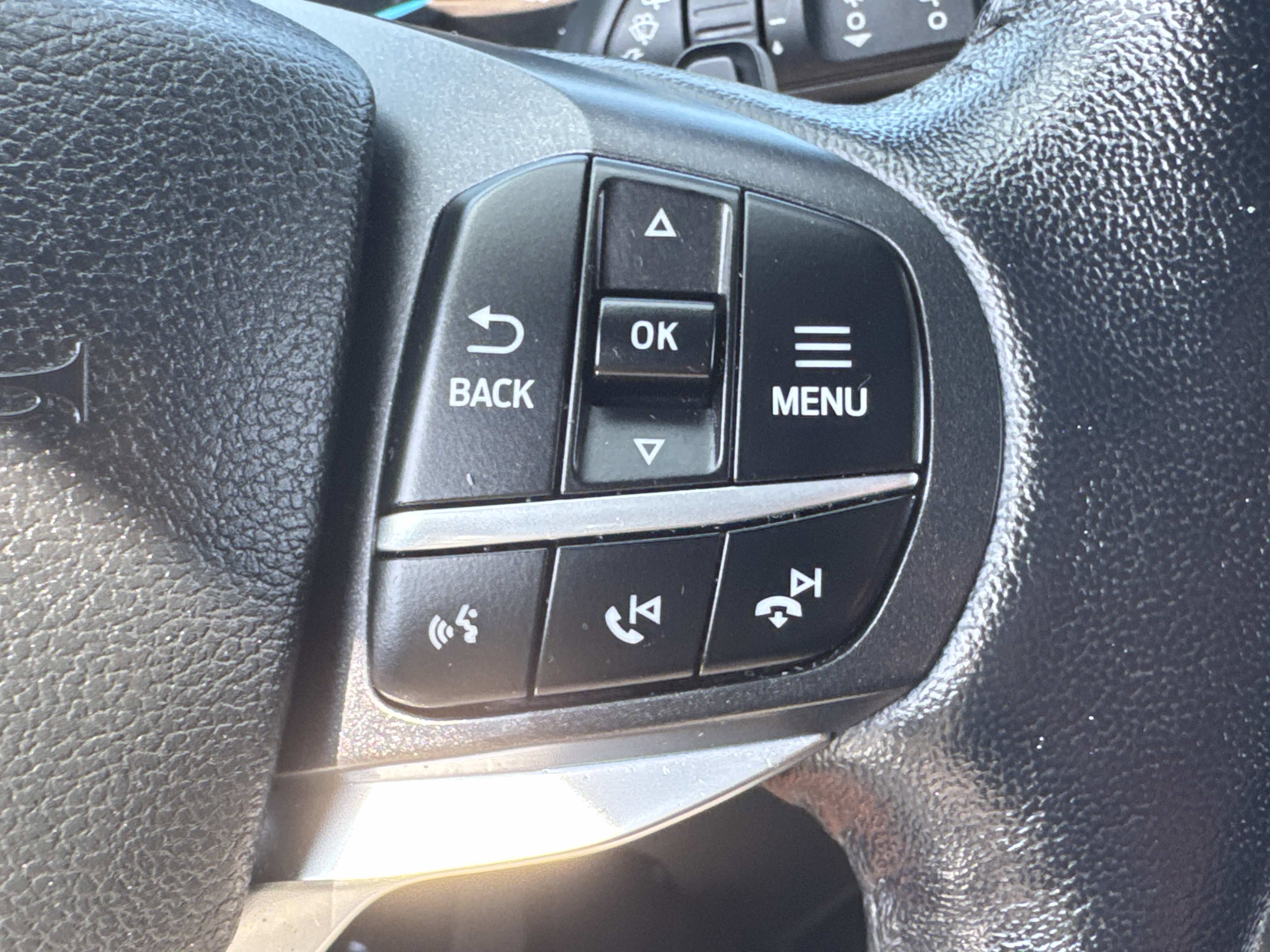 Used 2020 Ford Explorer Limited w/ Hybrid Equipment Group 310A image 20