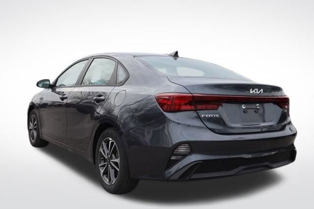 Used 2023 Kia Forte LXS w/ LXS Technology Package image 8