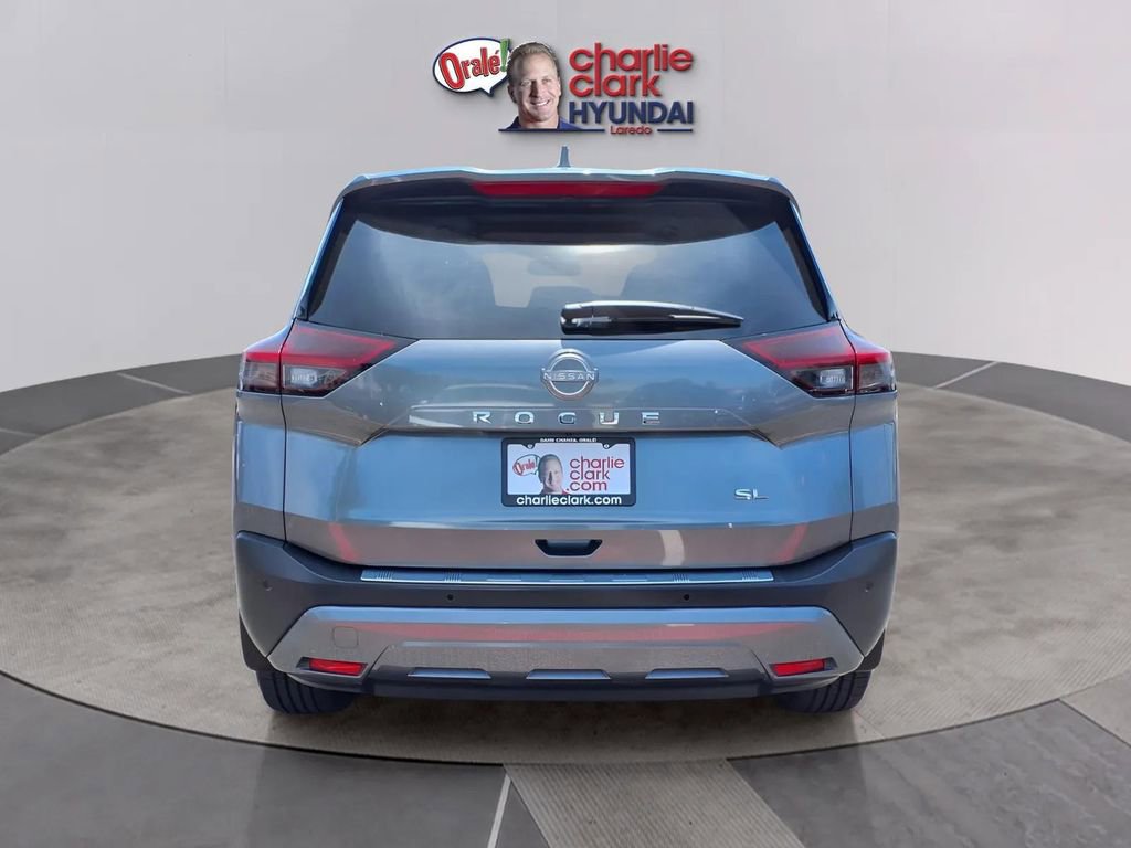 Used 2023 Nissan Rogue SL w/ SL Premium Package FWD image 4
