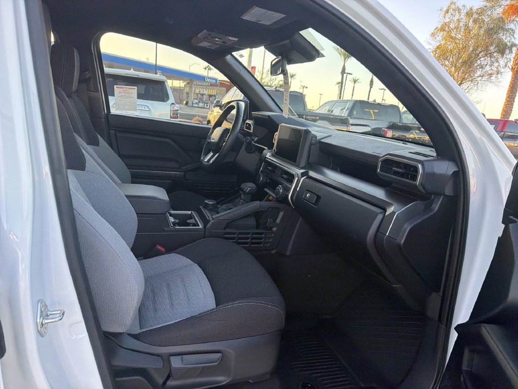 Certified 2025 Toyota 4Runner TRD Off-Road AWD/4WD image 27