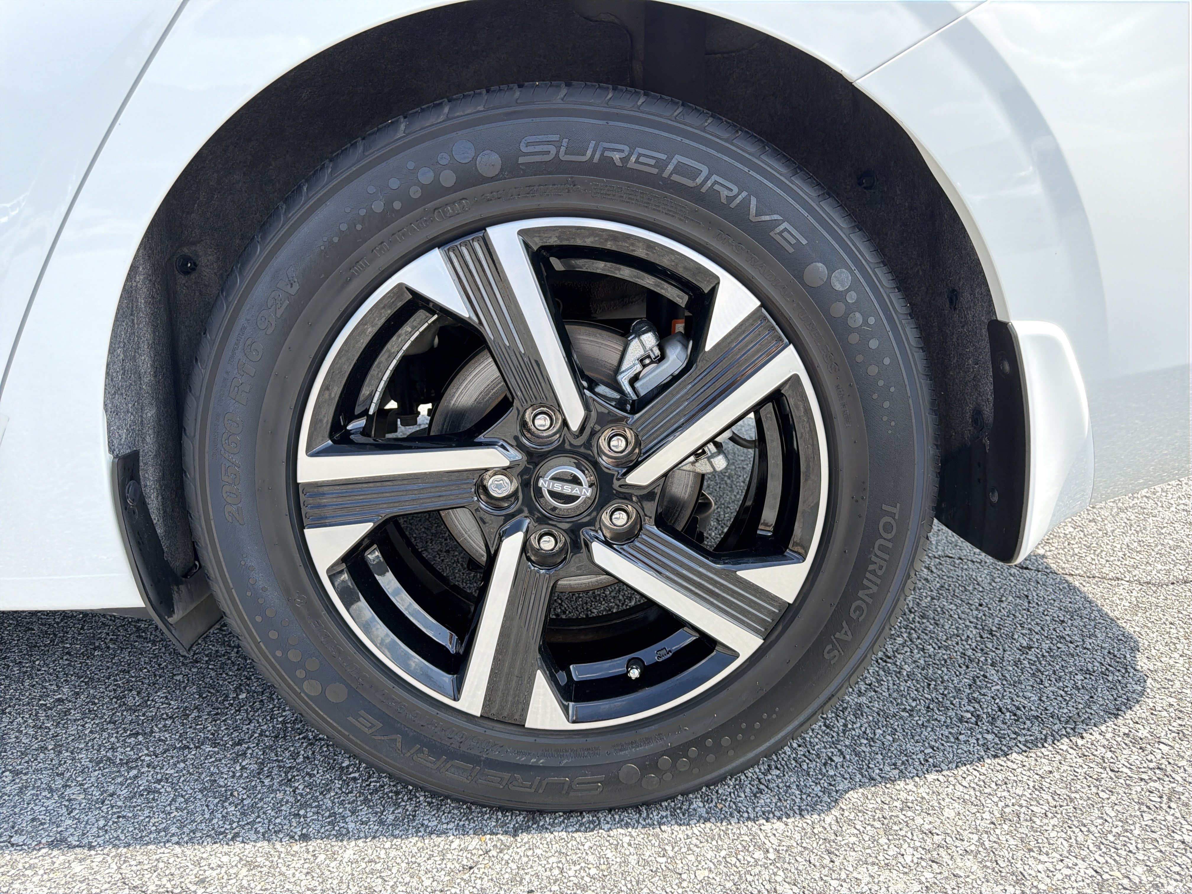 Used 2025 Nissan Sentra SV FWD image 23