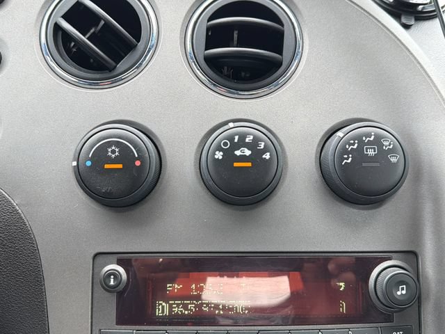 Used 2007 Pontiac Solstice Convertible w/ Premium Package RWD image 11