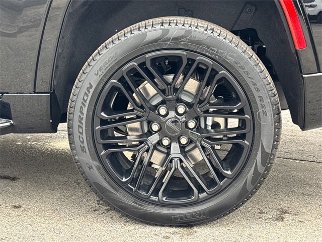 New 2025 Jeep Wagoneer Series II w/ Convenience Group I image 8