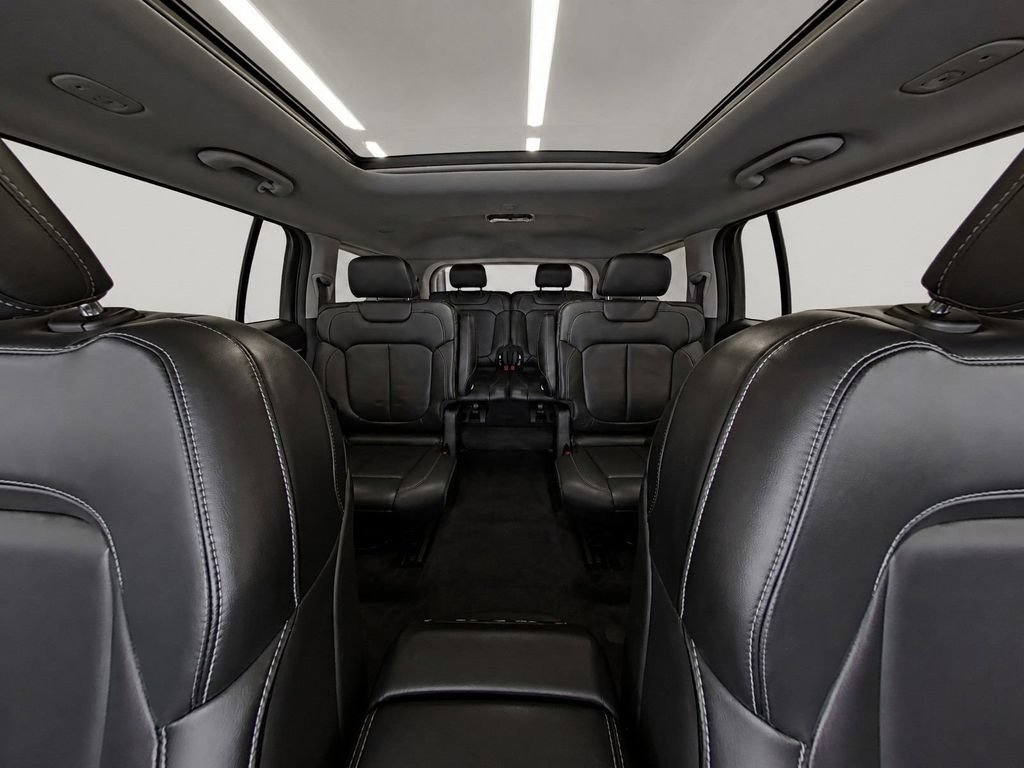 Used 2021 Jeep Grand Cherokee L Limited AWD/4WD image 32