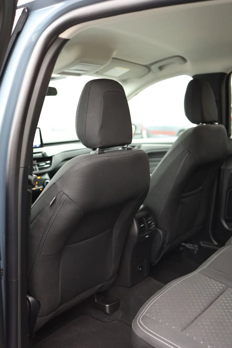 Used 2025 Ford Escape Active w/ Cold Weather Package AWD/4WD image 32
