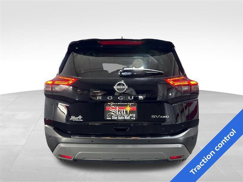 Used 2022 Nissan Rogue SV w/ SV Premium Package image 6