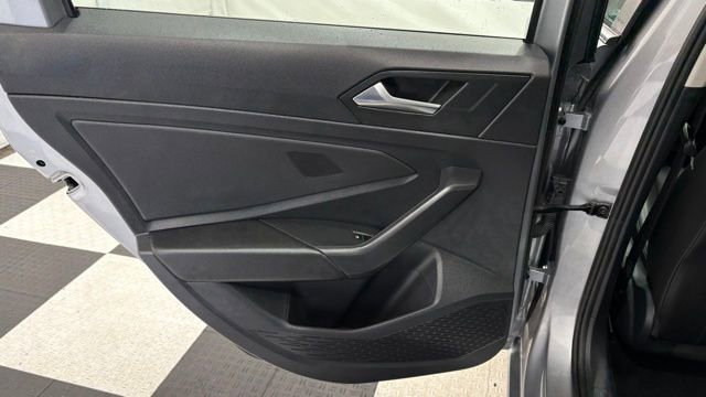 Used 2024 Volkswagen Jetta SE image 18