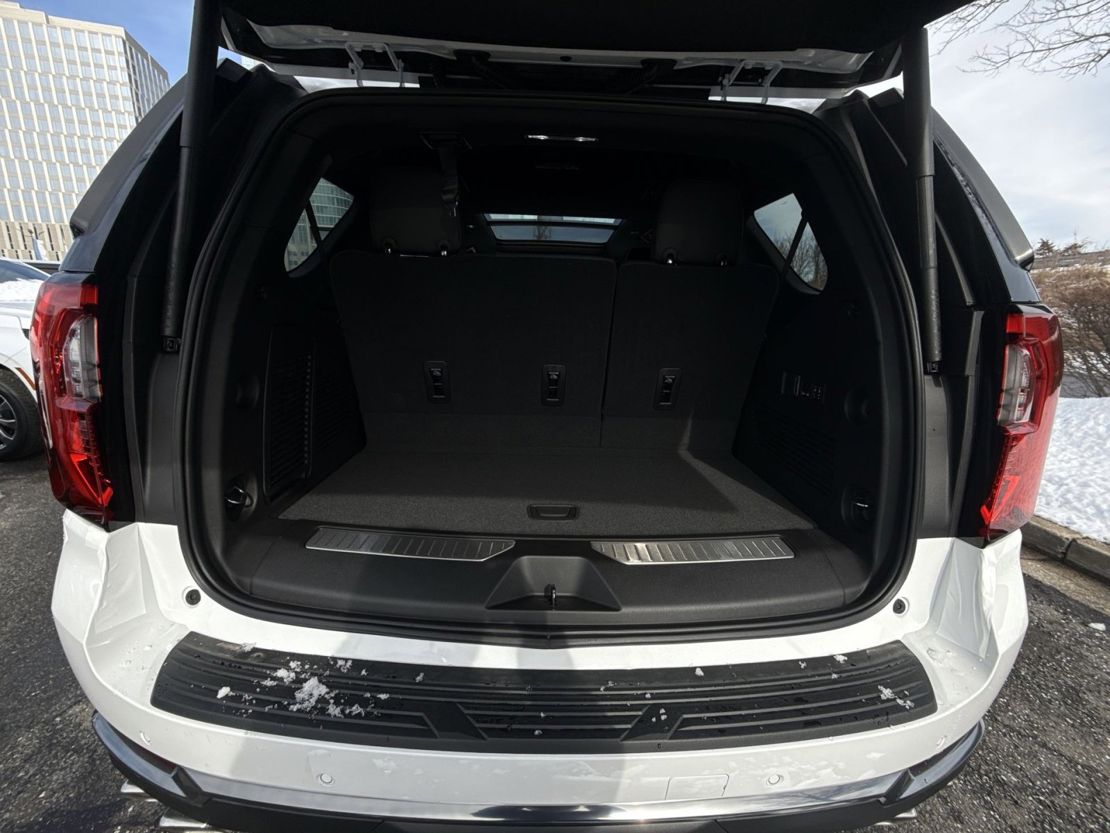 New 2026 GMC Yukon AT4 w/ AT4 Premium Plus Package image 27