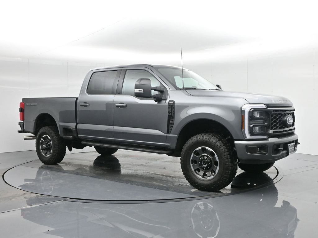 Used 2024 Ford F250 Lariat w/ Tremor Off-Road Package image 31