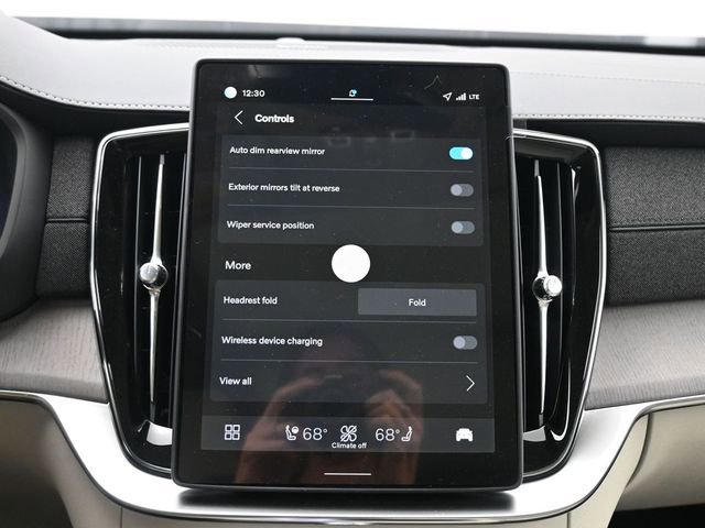 New 2026 Volvo XC90 T8 Ultra w/ Protection Package Premier image 19