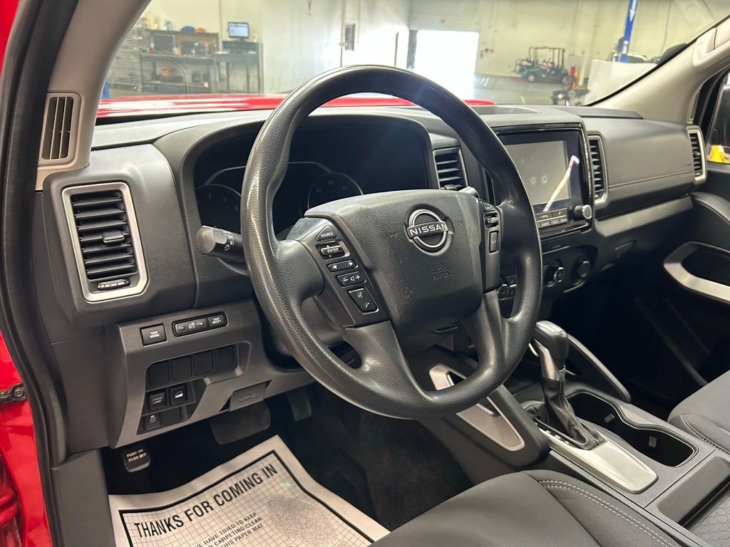 Used 2022 Nissan Frontier SV image 19
