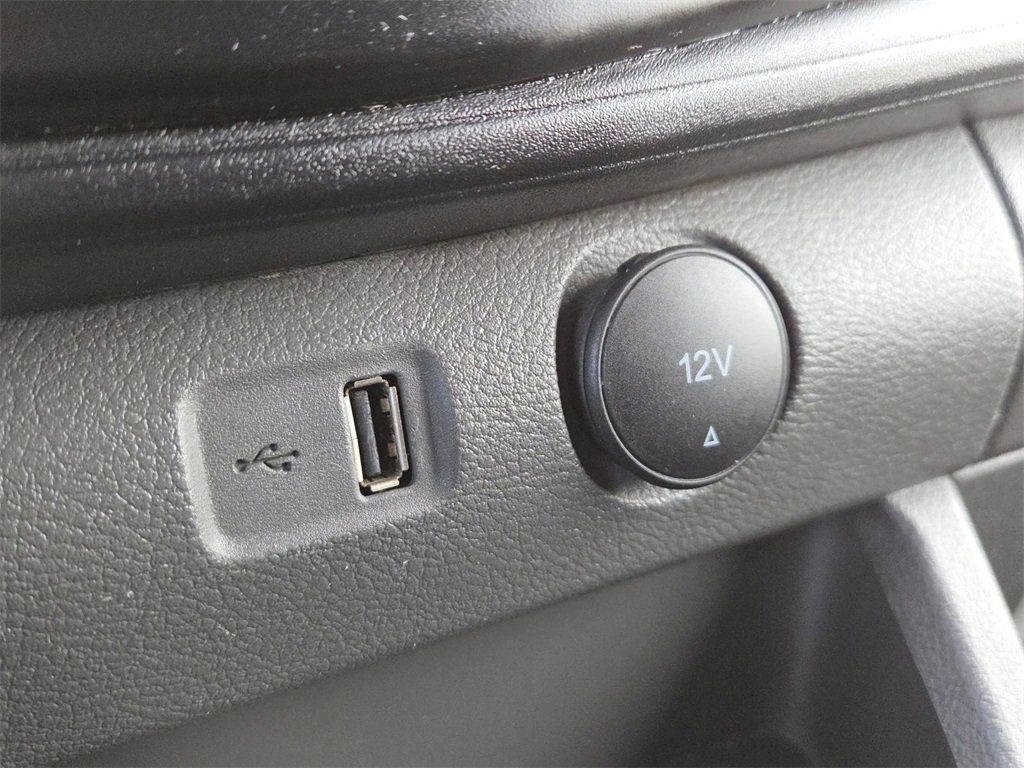 Used 2023 Ford Transit 250 Medium Roof w/ Load Area Protection Package image 5