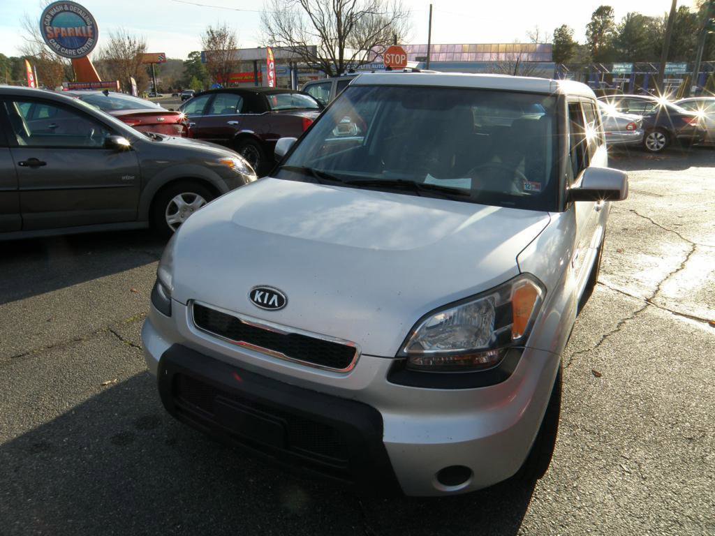 Used 2011 Kia Soul + w/ Audio Pkg image 5