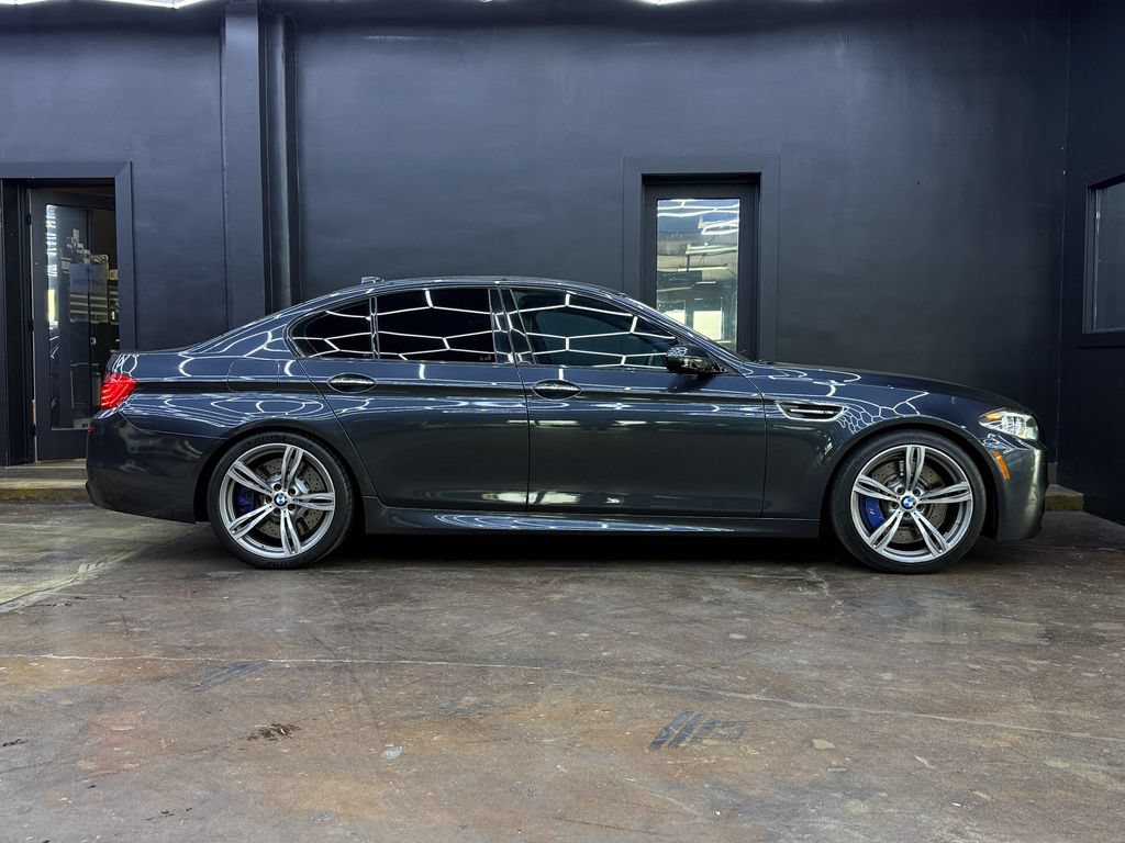 Used 2015 BMW M5 RWD image 10