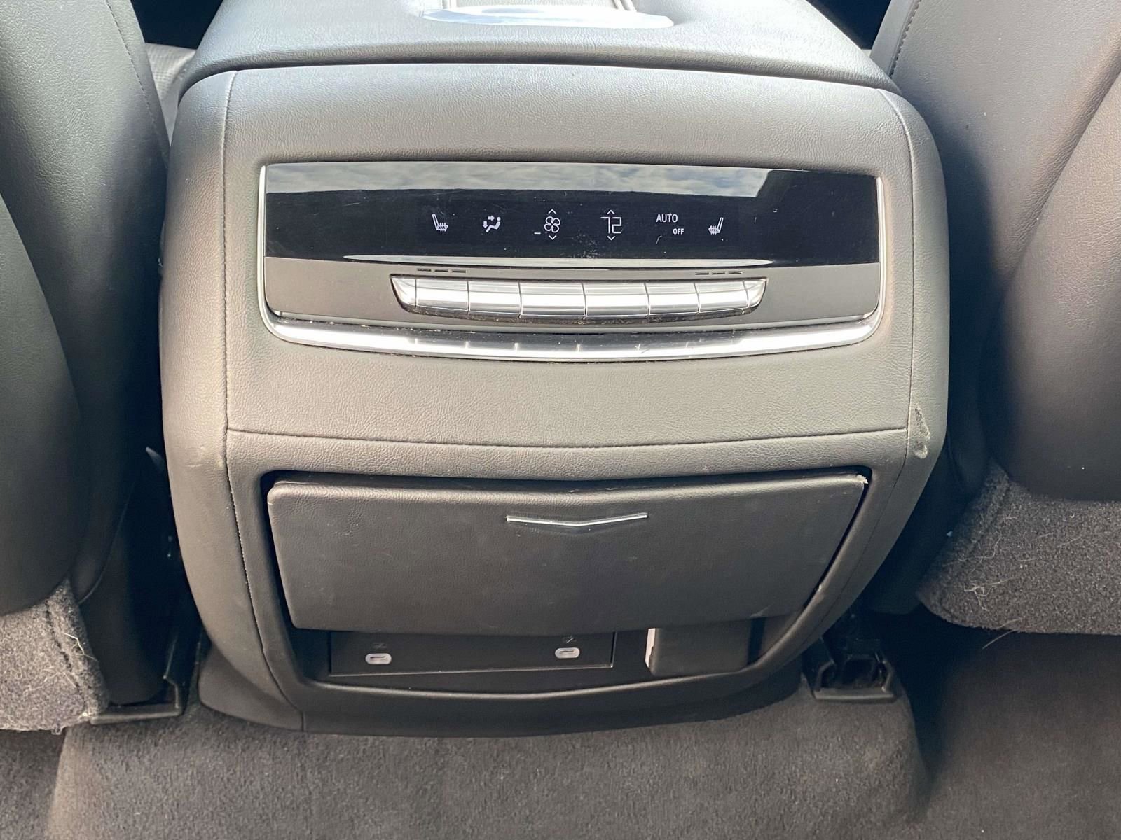 Used 2021 Cadillac Escalade Sport w/ LPO, ONYX Package image 13