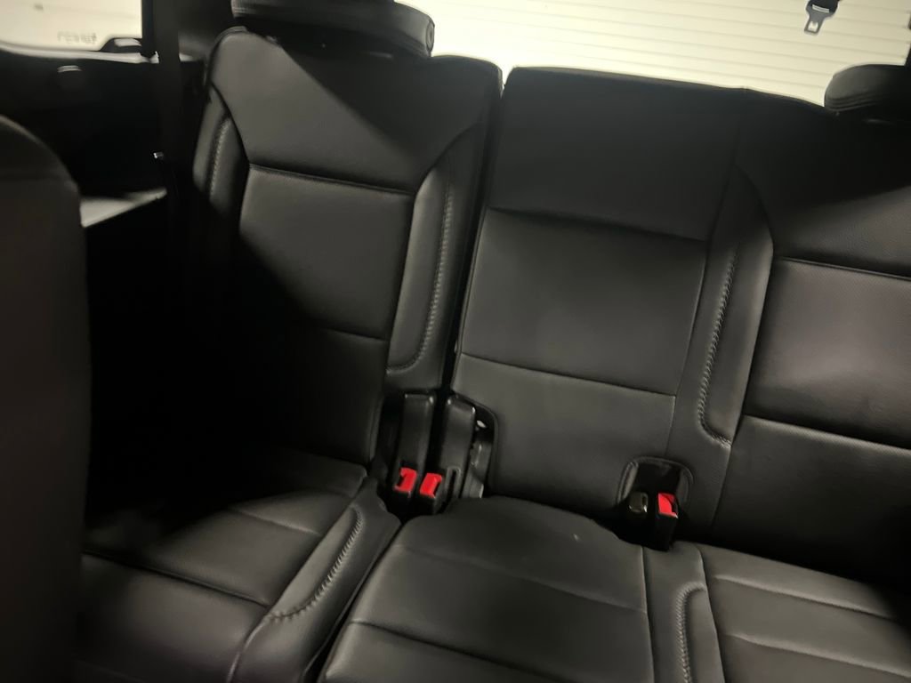 Certified 2025 GMC Yukon Denali AWD/4WD image 15